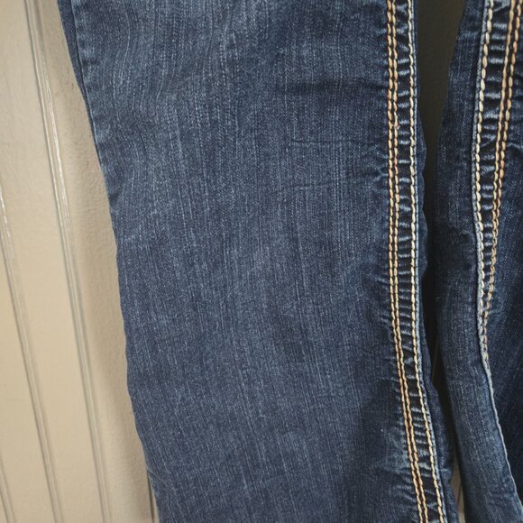 Silver Tuesday Bootcut Women's Distressed Blue Jeans Size 27x33 - Picture 4 of 16